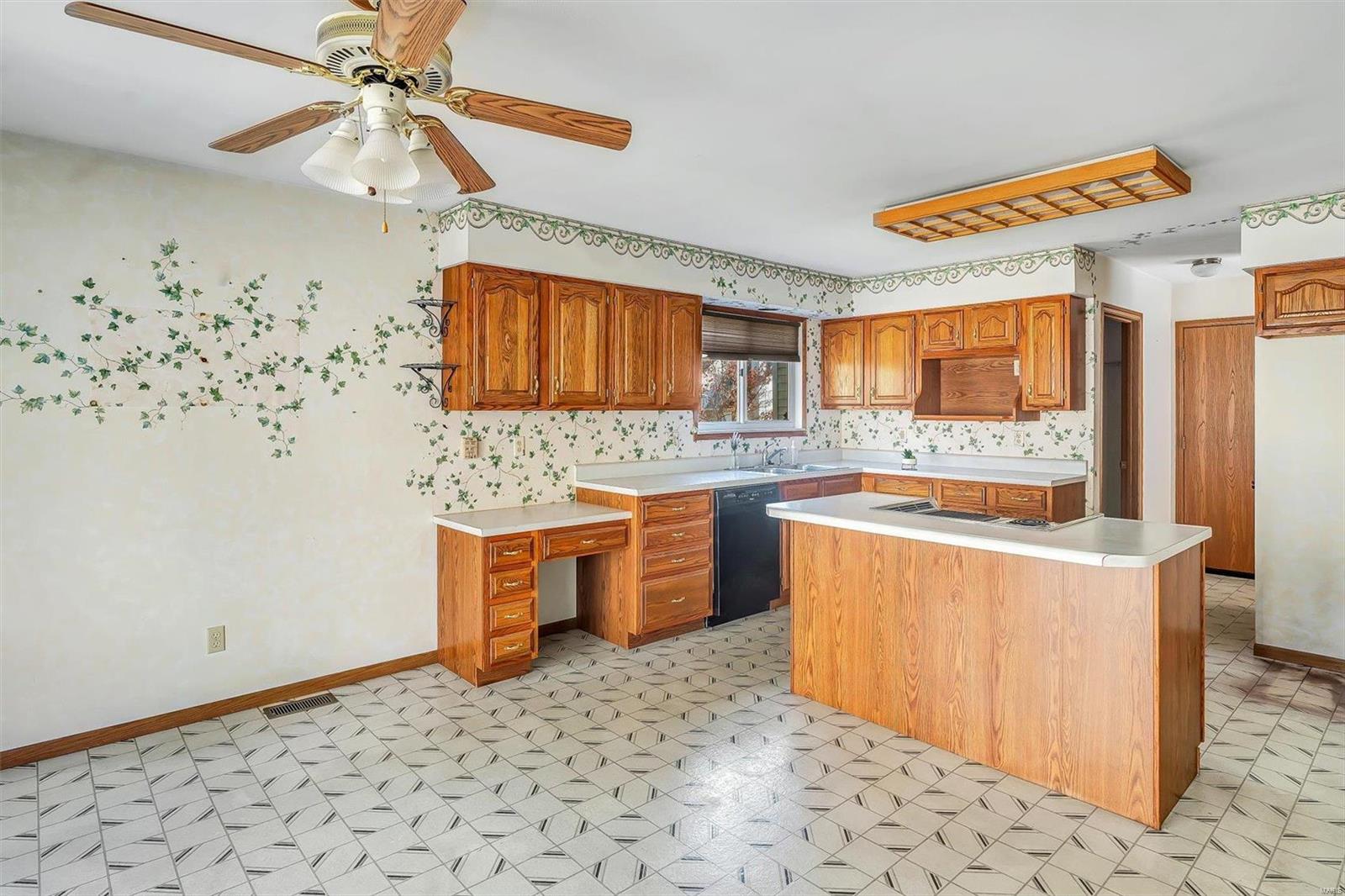 3033 Oakstowne Place