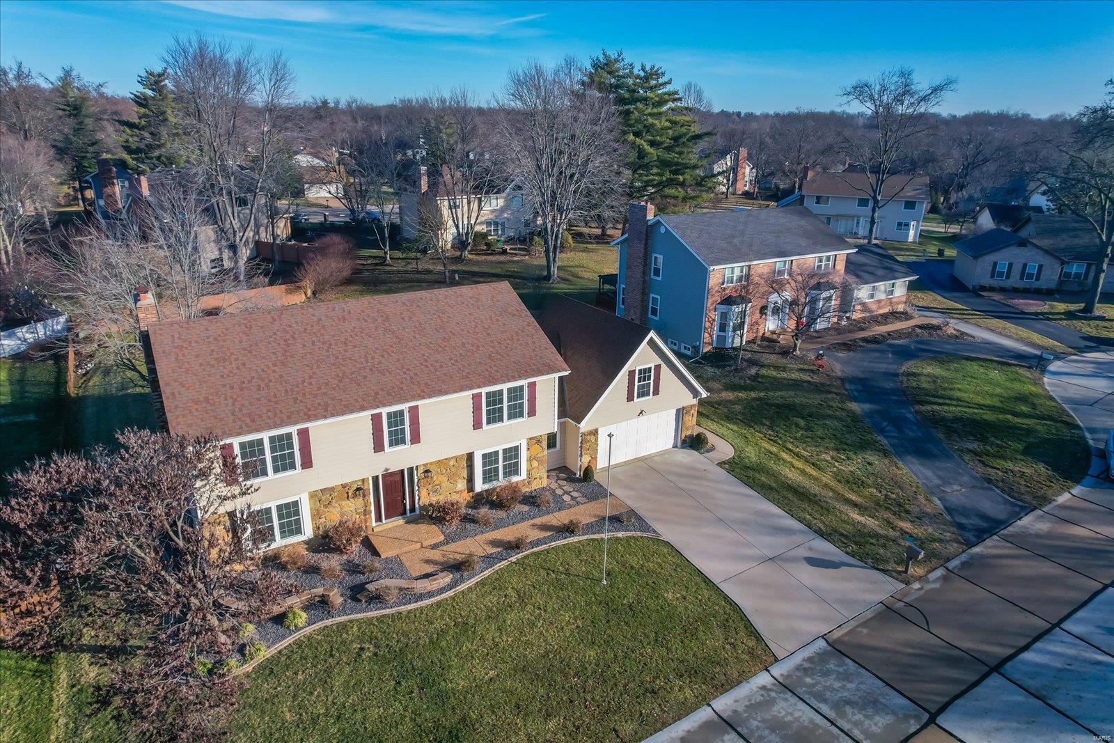 32 Colonade Court