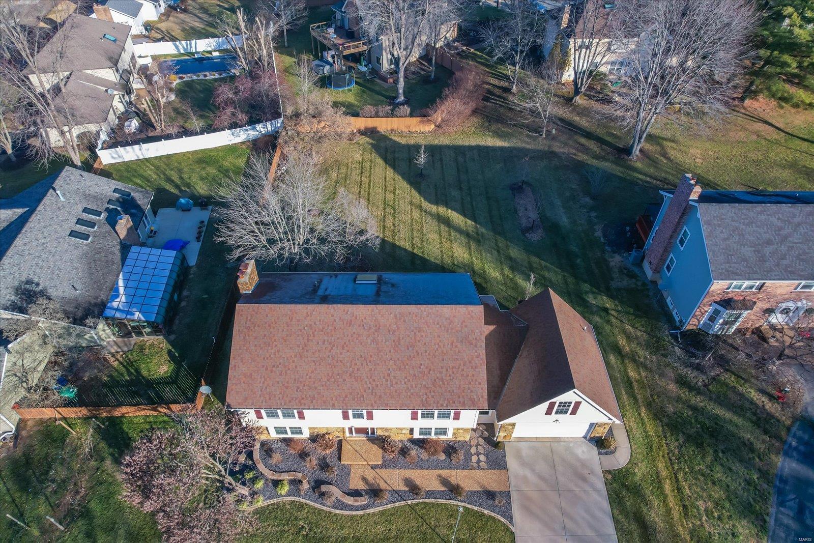 32 Colonade Court