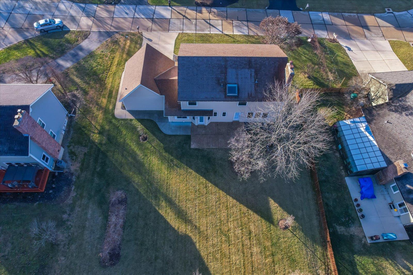 32 Colonade Court