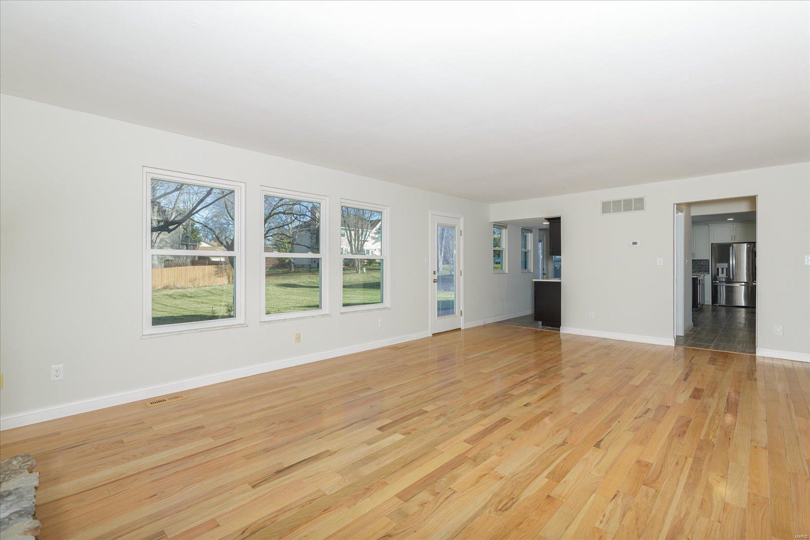 32 Colonade Court