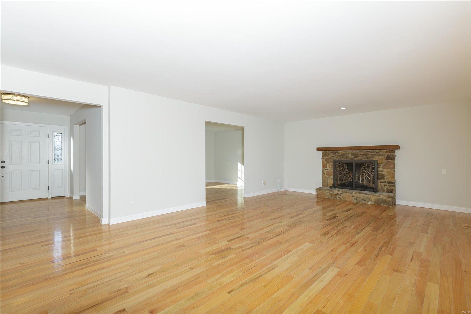 32 Colonade Court