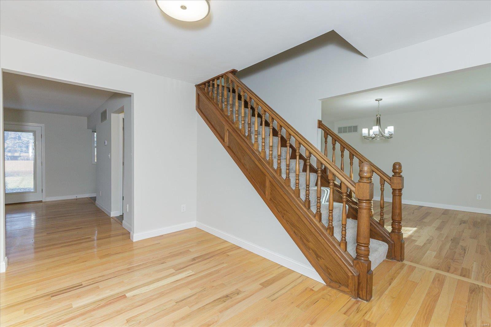 32 Colonade Court