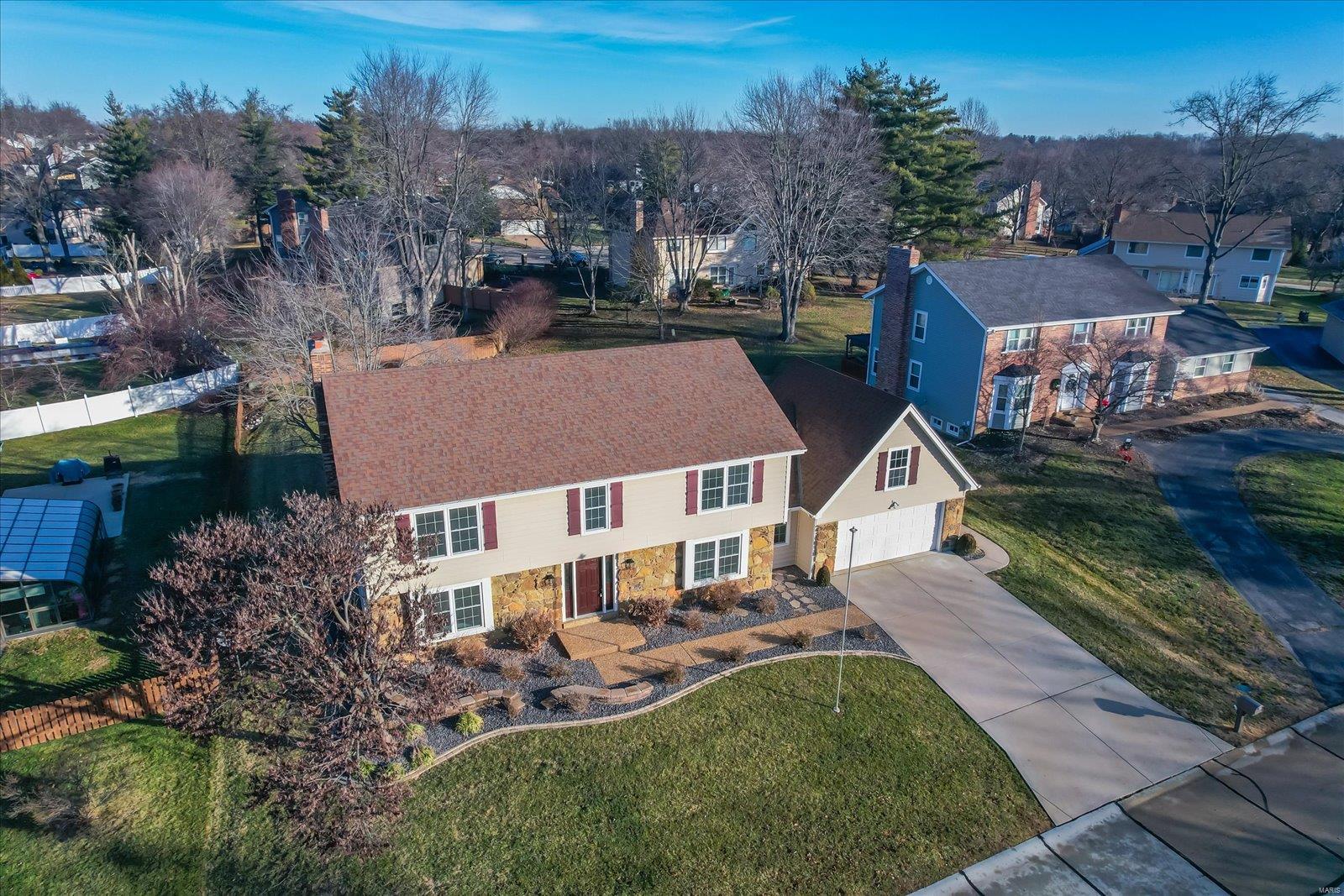 32 Colonade Court