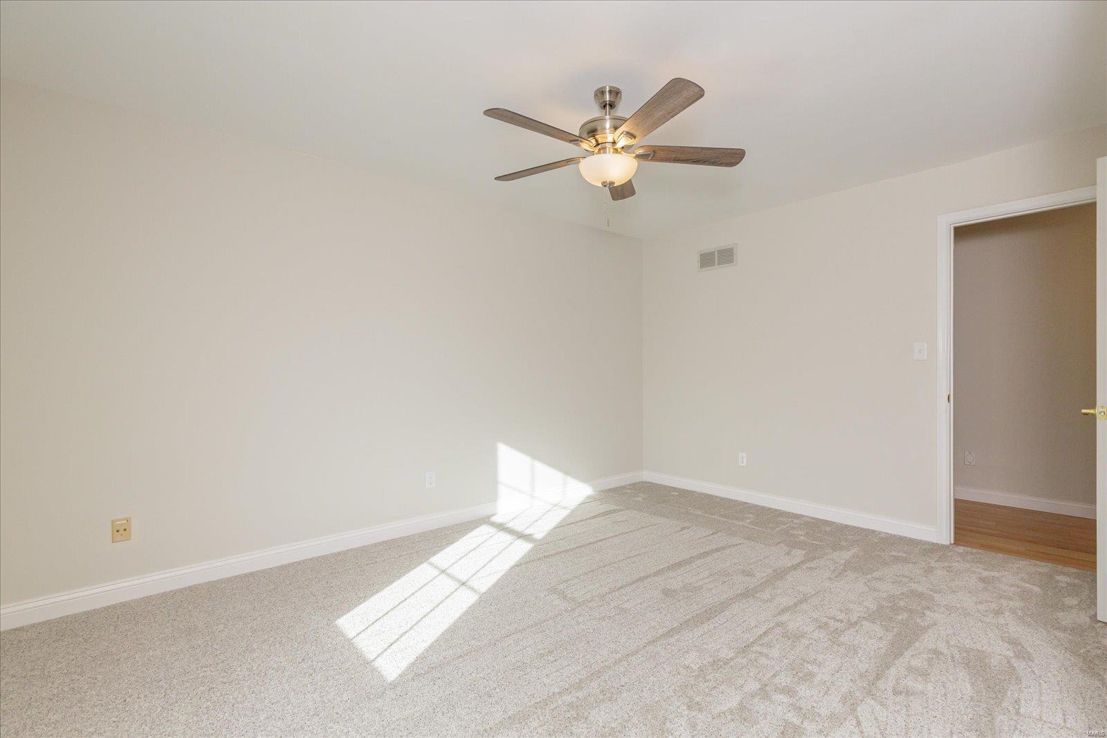 32 Colonade Court