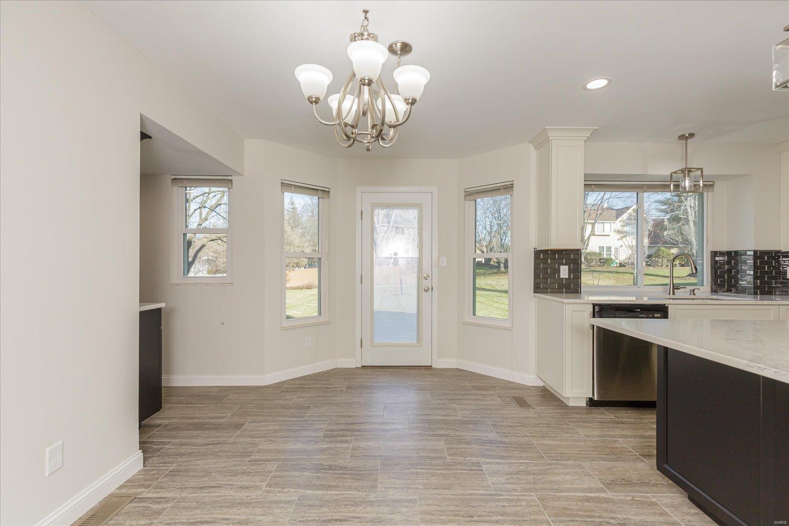 32 Colonade Court