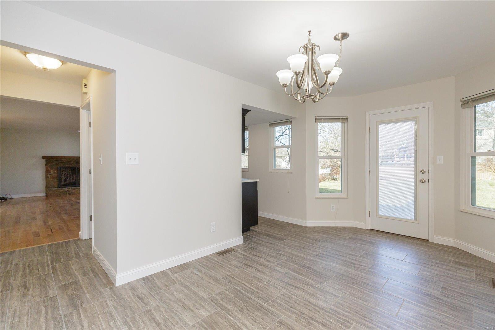 32 Colonade Court