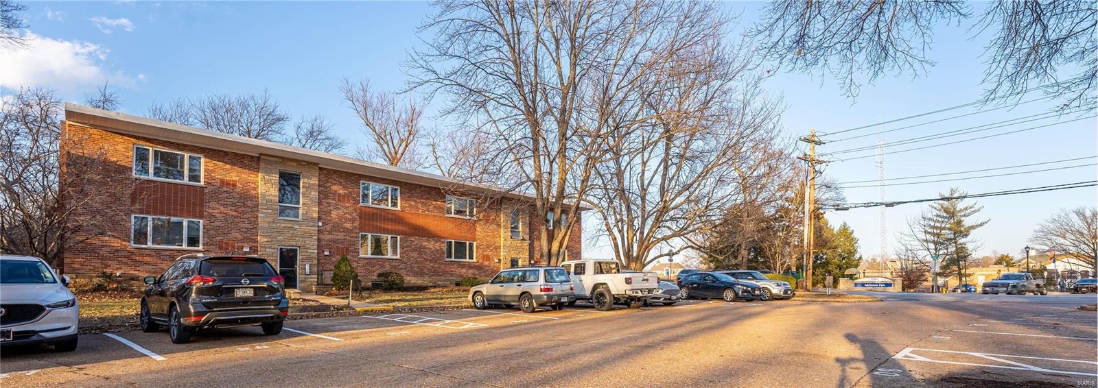 205 Monclay Court Unit: 1E