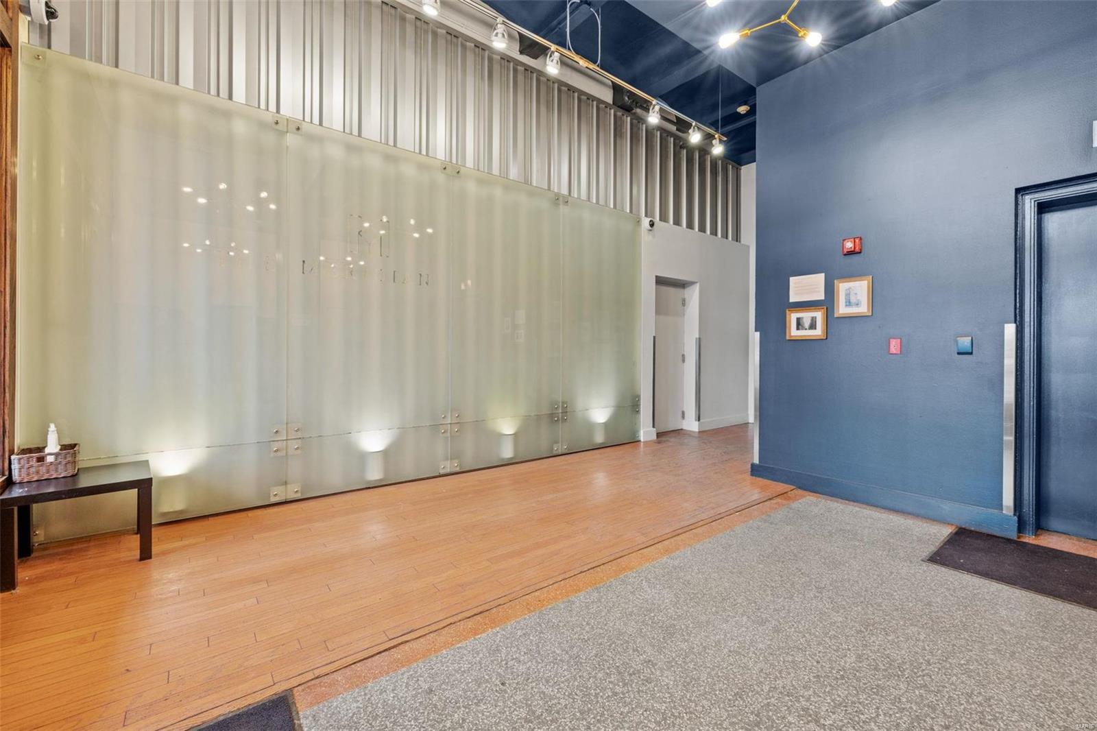1136 Washington Avenue Unit: 710