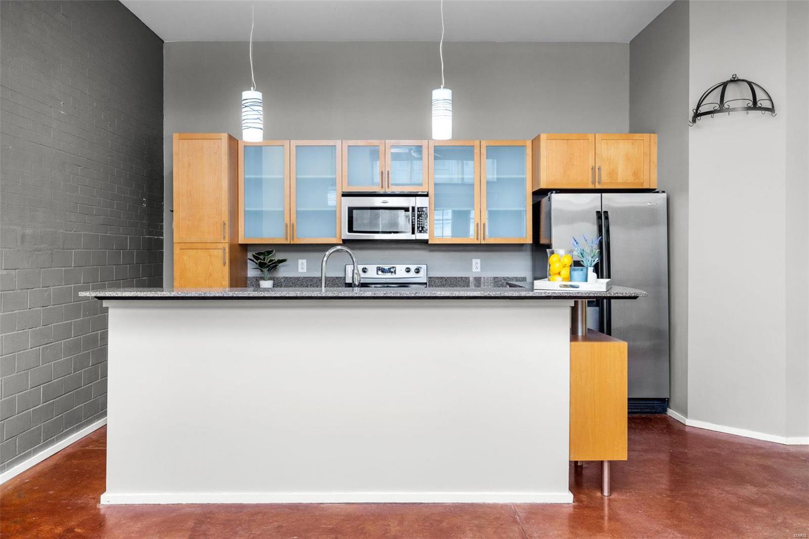 1136 Washington Avenue Unit: 710