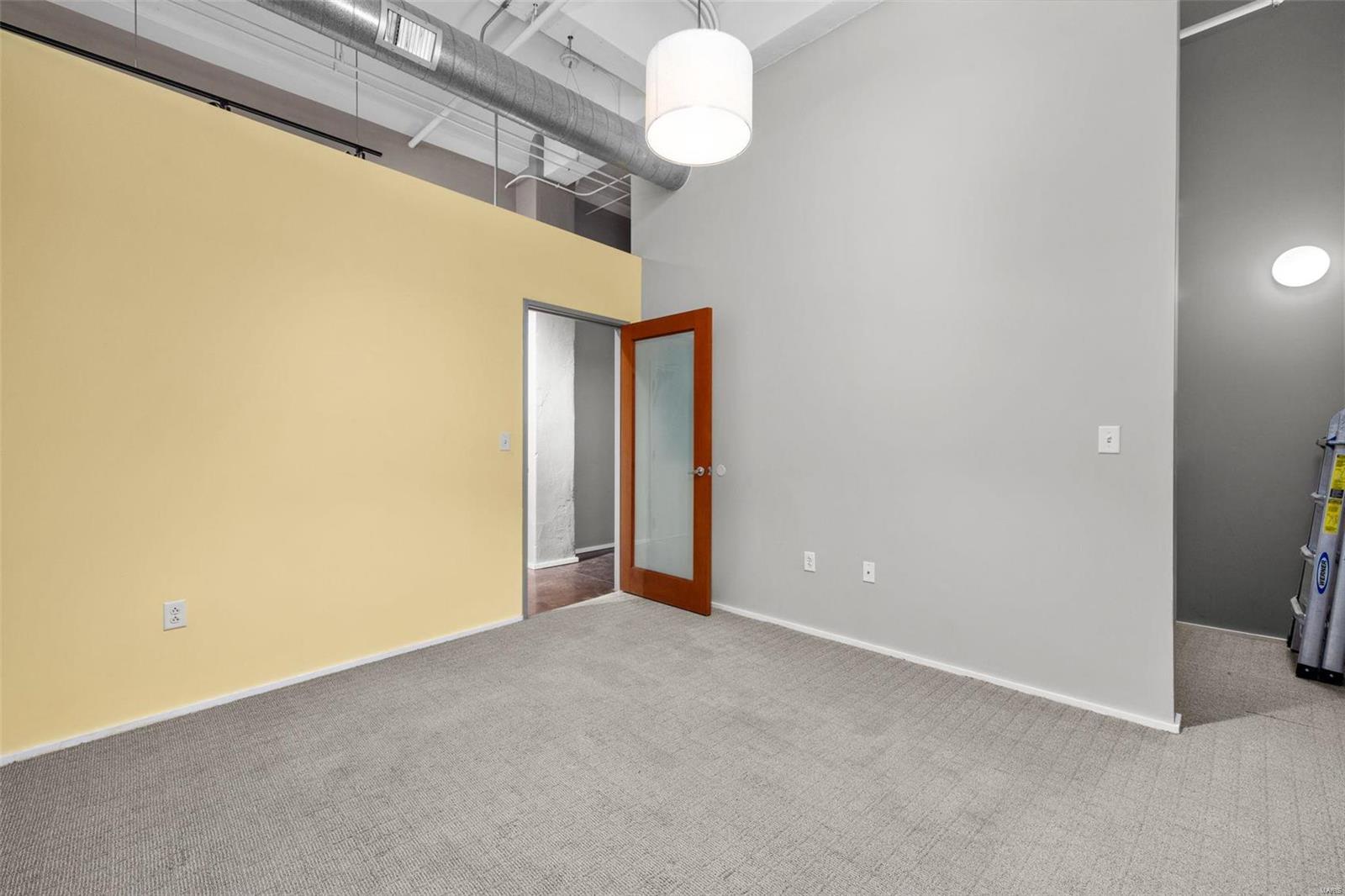 1136 Washington Avenue Unit: 710