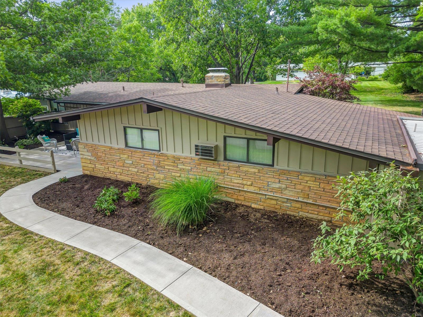 253 Horseshoe Drive