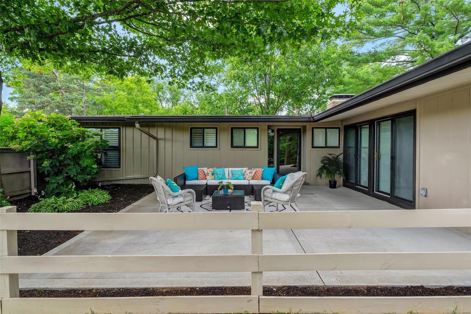253 Horseshoe Drive