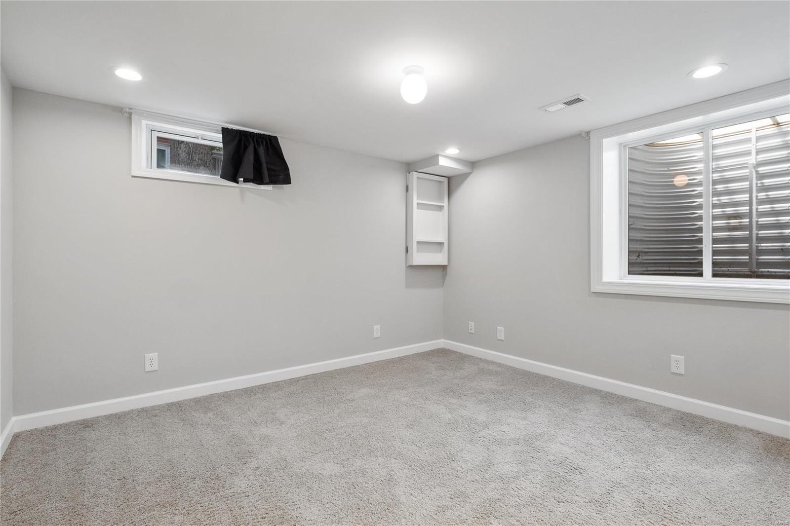 1223 Eastbrook Lane
