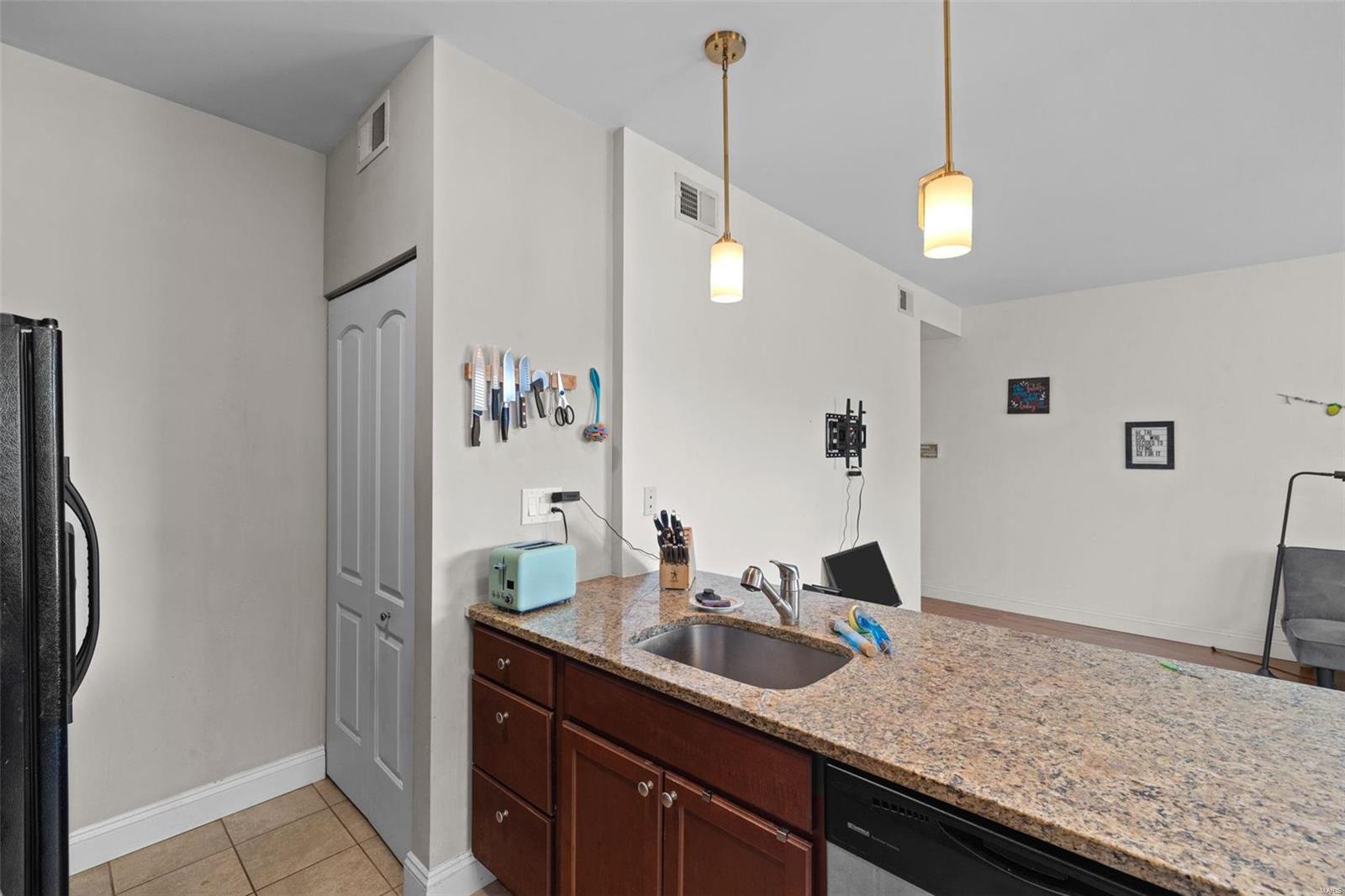 314 Clara Avenue Unit: 31N