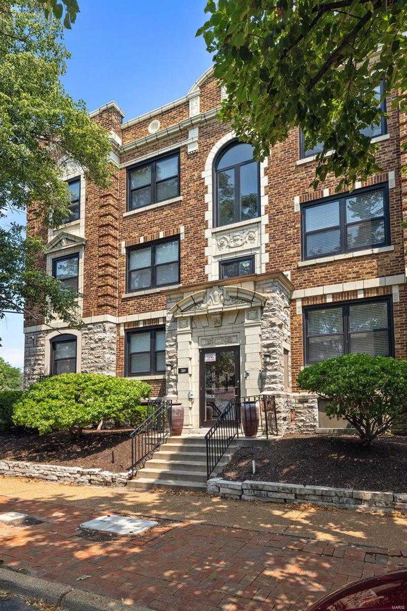 314 Clara Avenue Unit: 31N