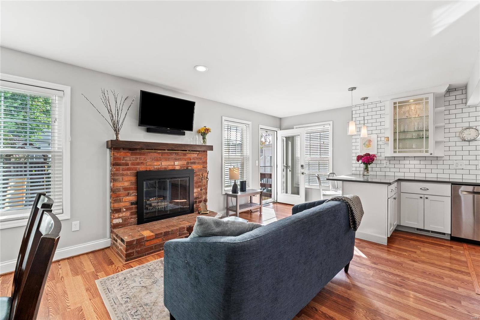 1116 Edward Terrace