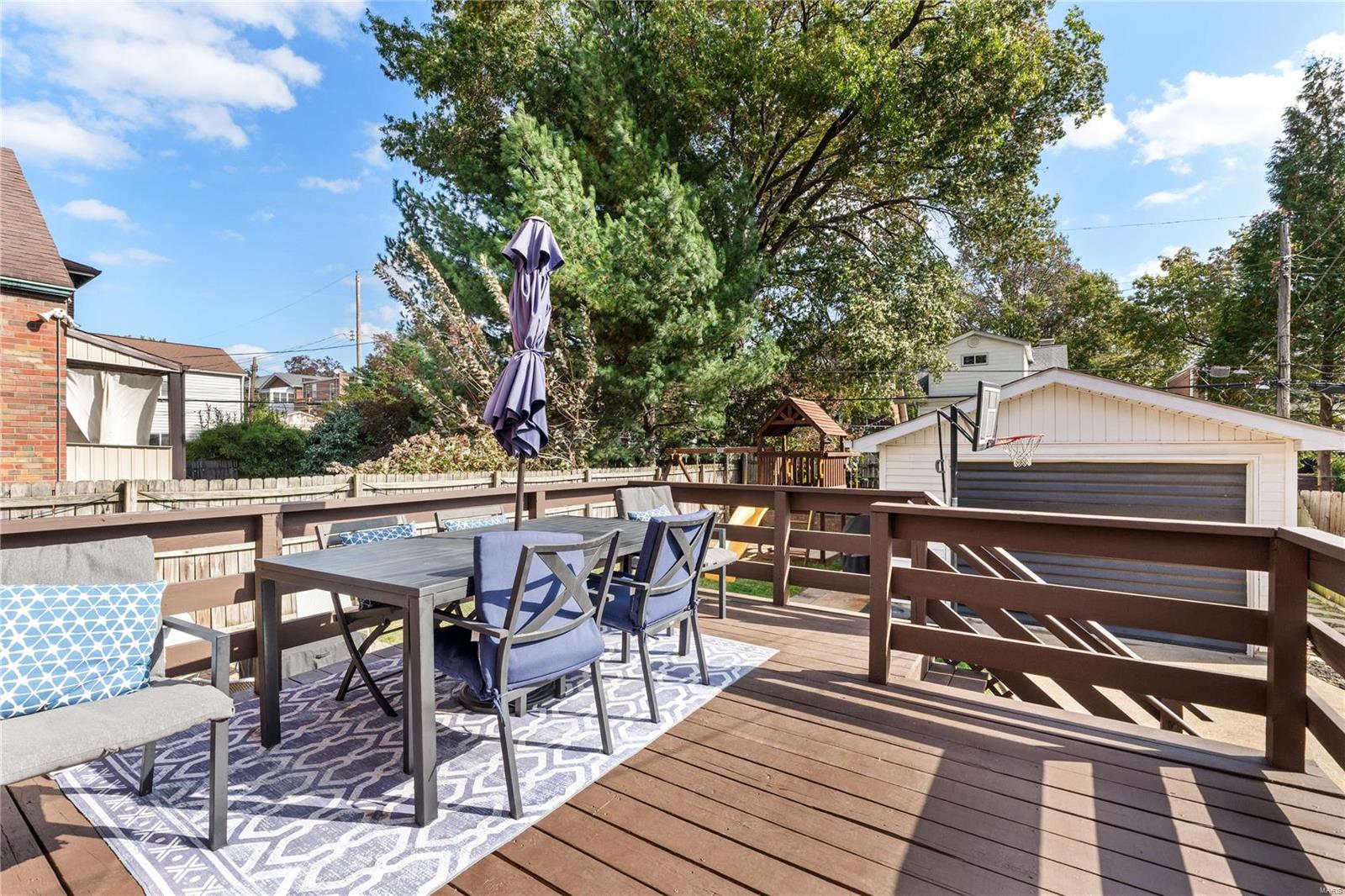 1116 Edward Terrace