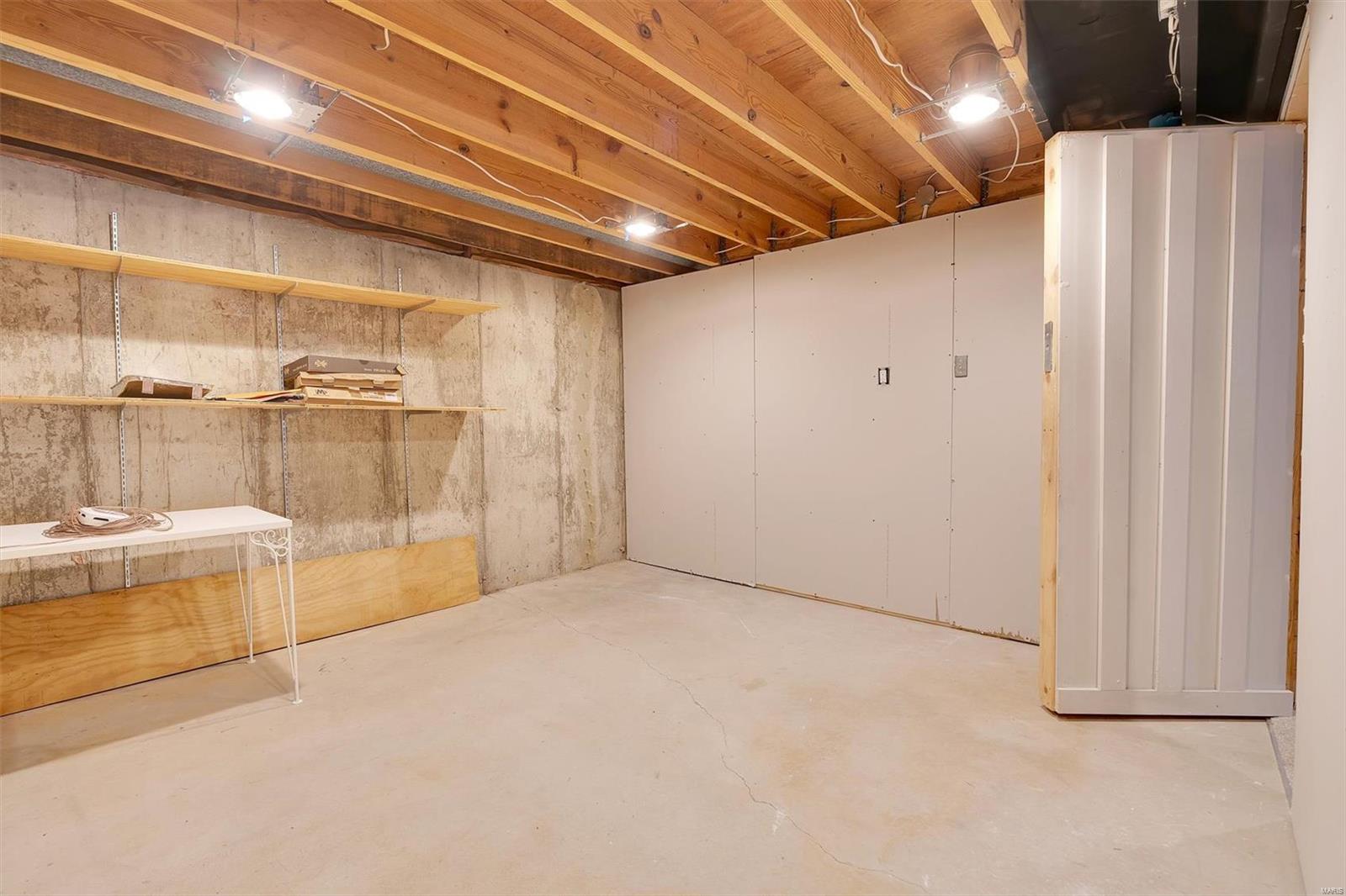 5528 Rolling Meadows Court