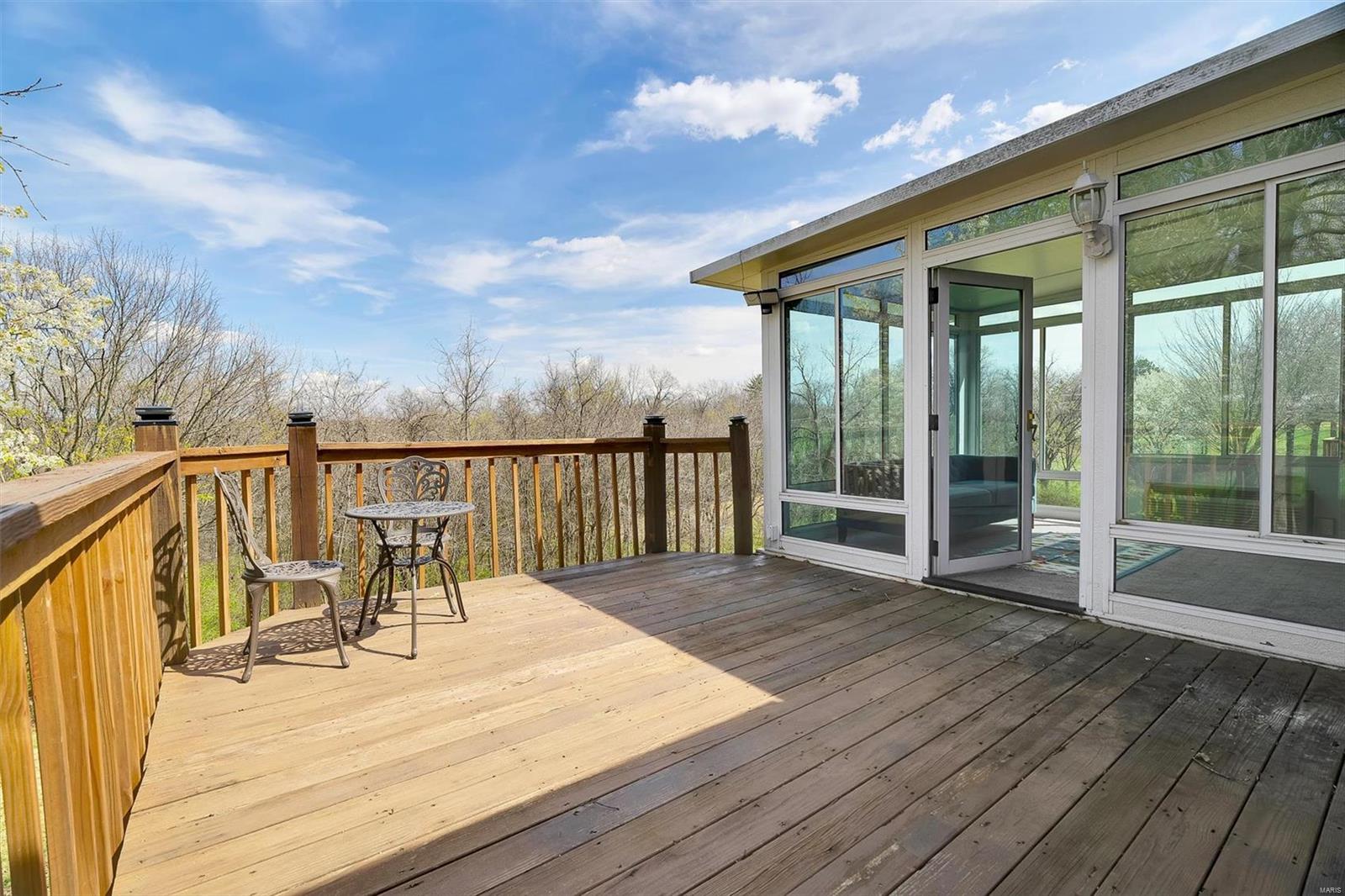 5528 Rolling Meadows Court