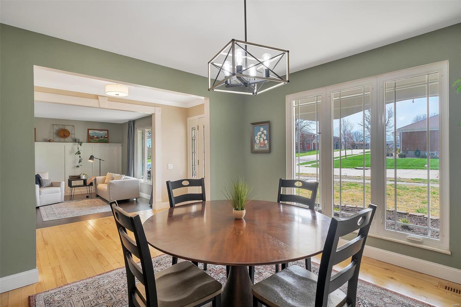 5528 Rolling Meadows Court