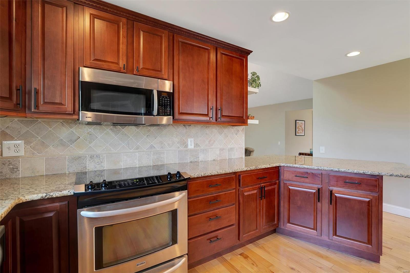 5528 Rolling Meadows Court