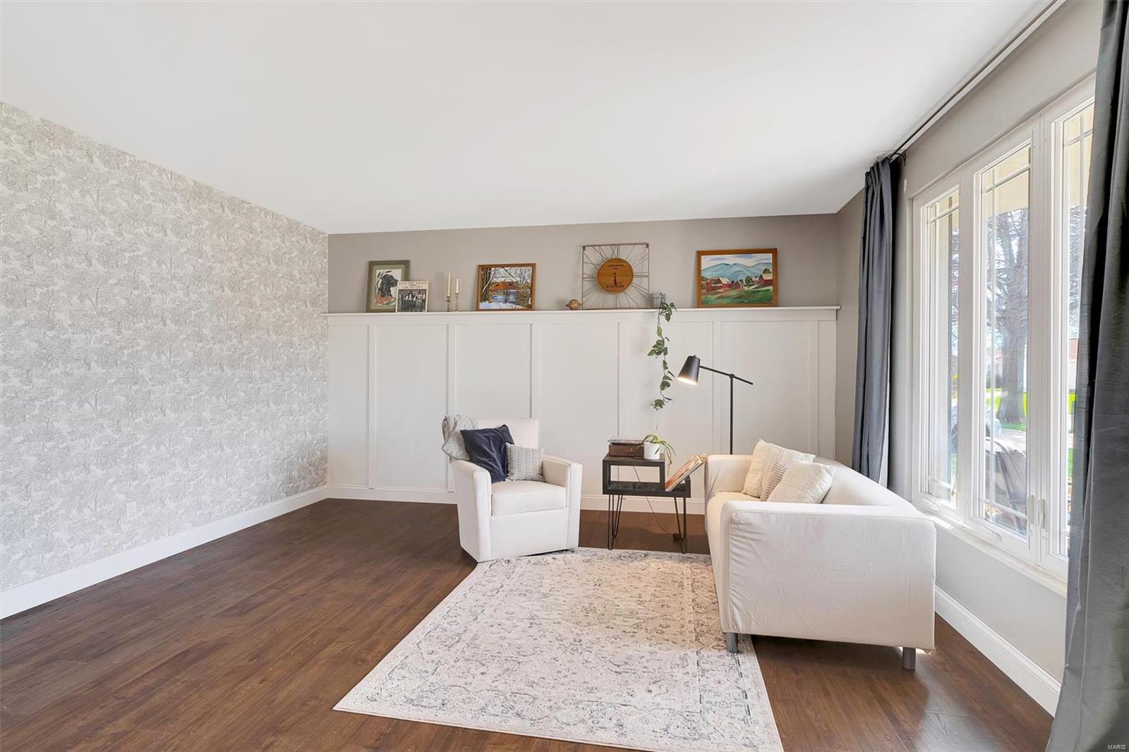 5528 Rolling Meadows Court