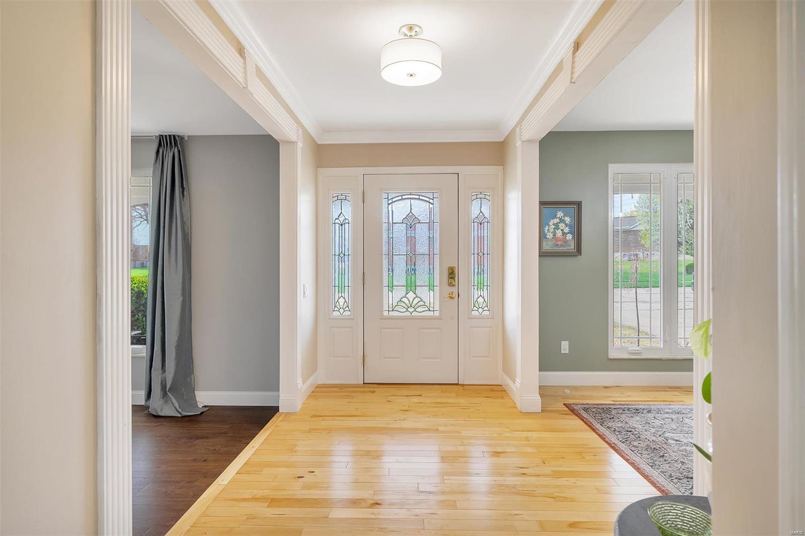 5528 Rolling Meadows Court