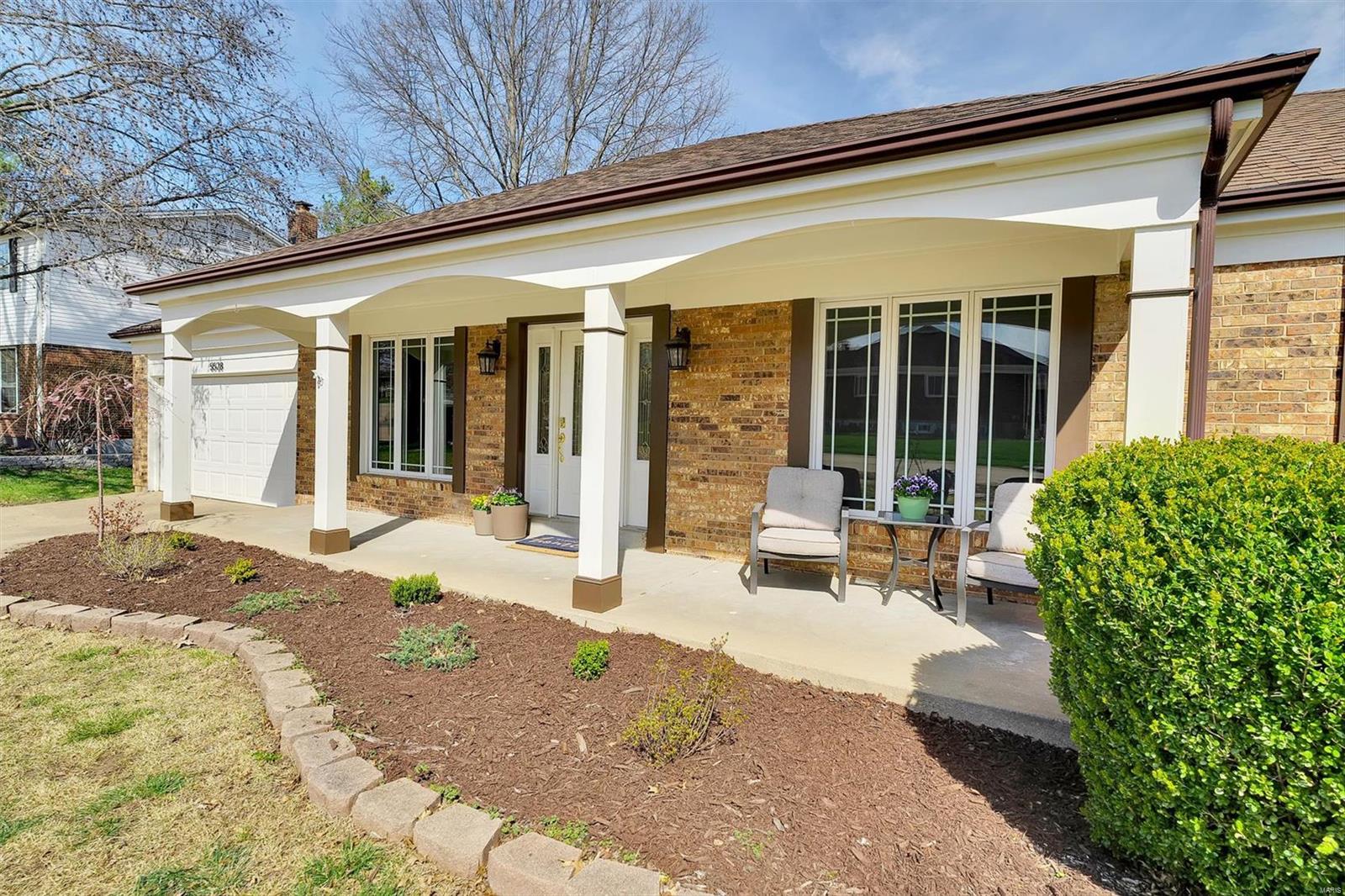 5528 Rolling Meadows Court