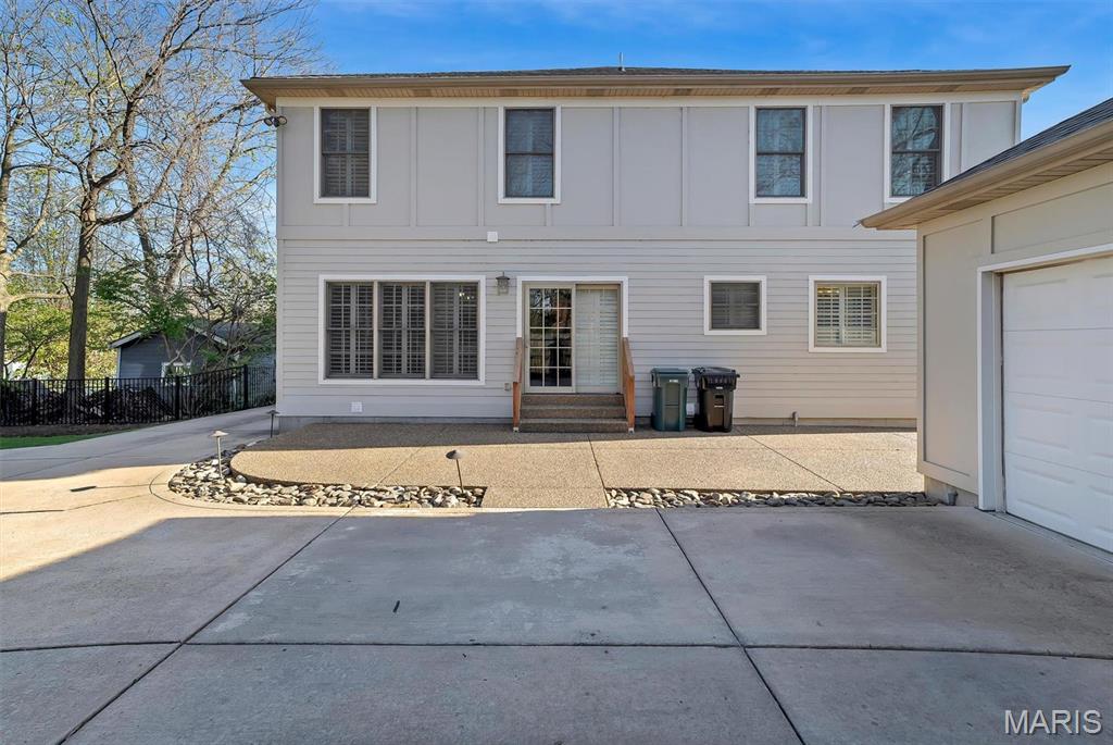 529 E Jefferson Avenue