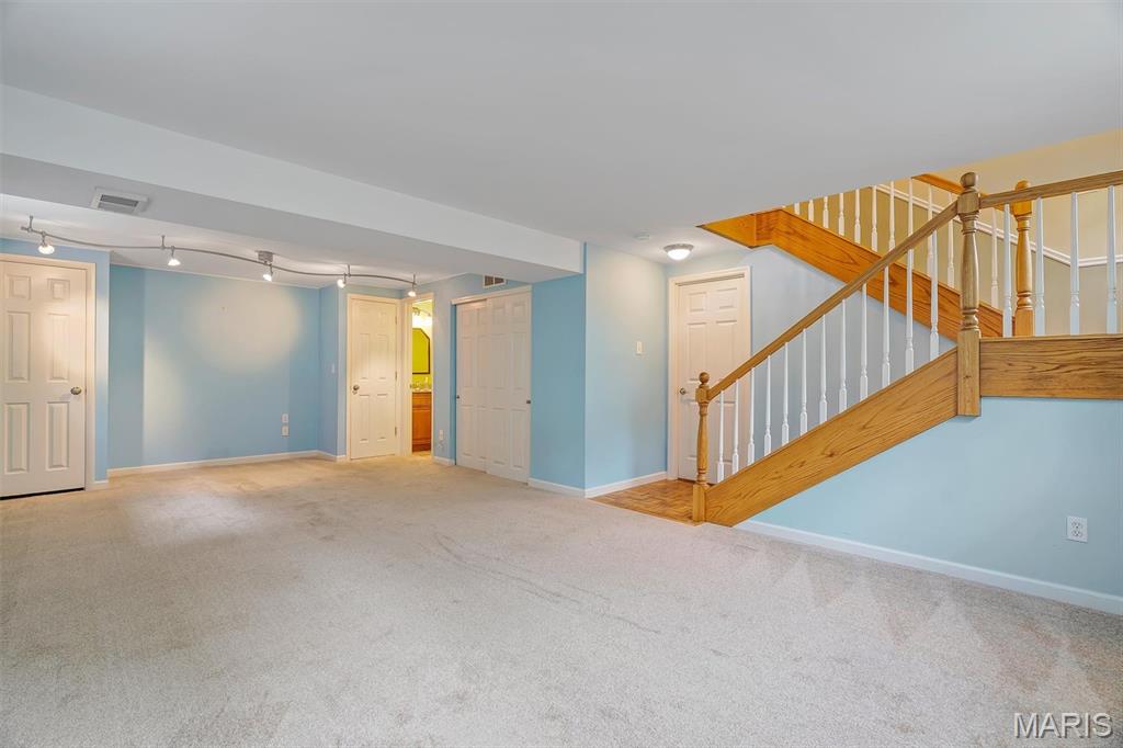 537 Villa Gardens Drive