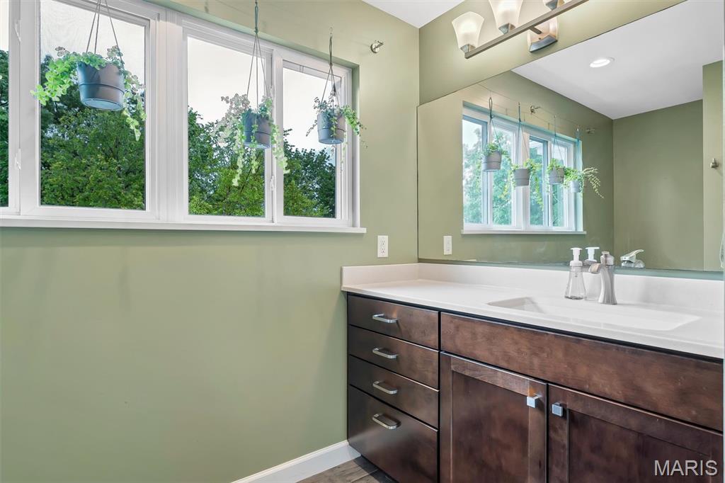537 Villa Gardens Drive