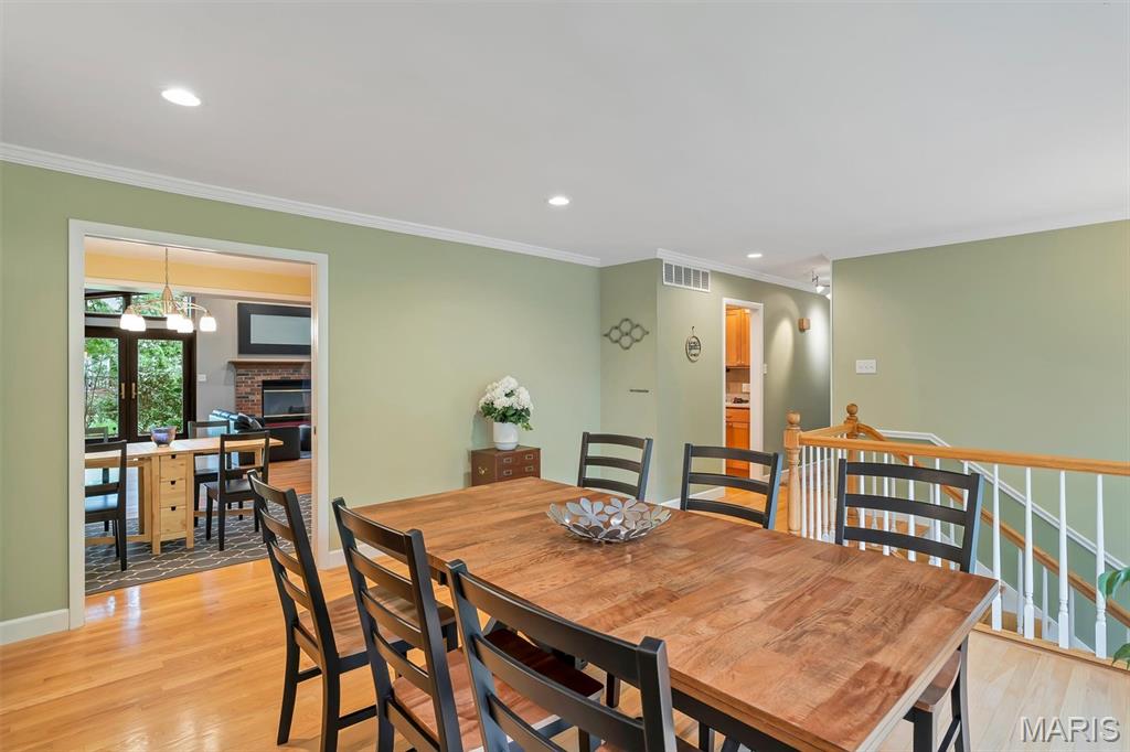 537 Villa Gardens Drive