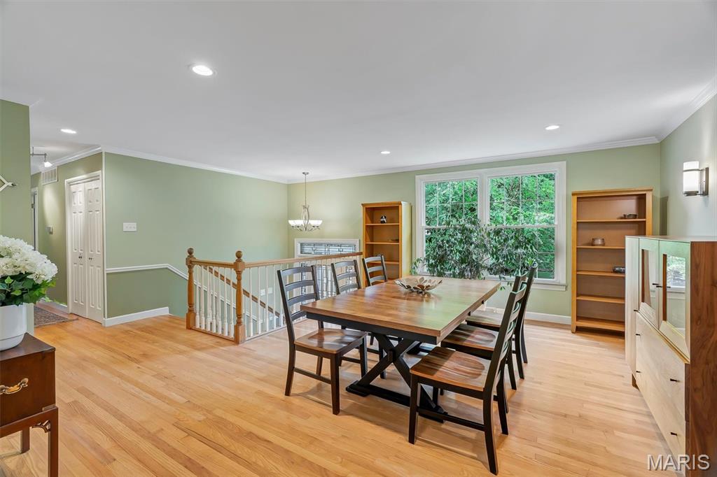 537 Villa Gardens Drive