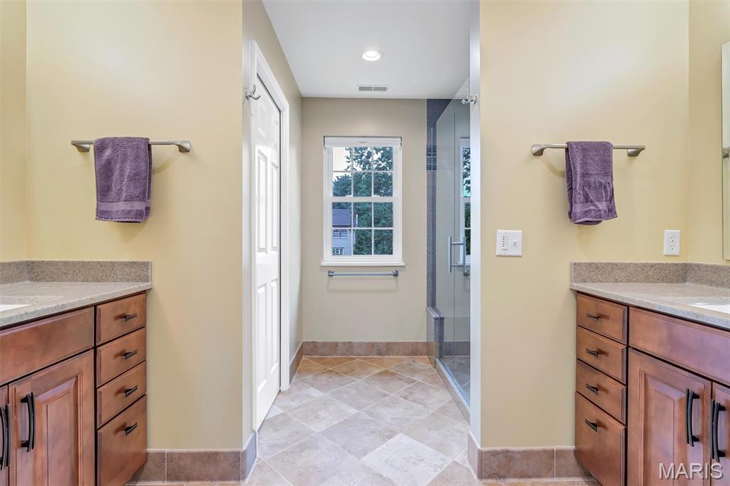 537 Villa Gardens Drive