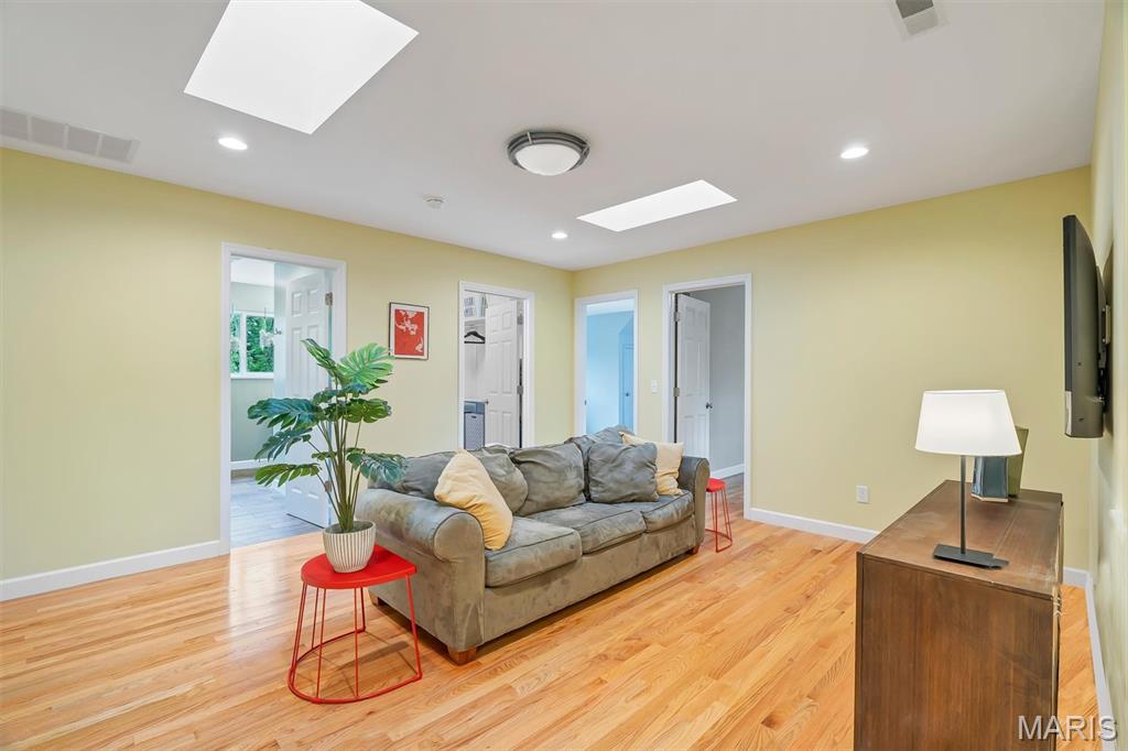 537 Villa Gardens Drive