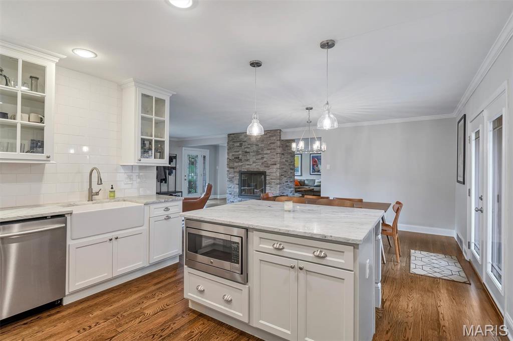 710 Villa Place Court
