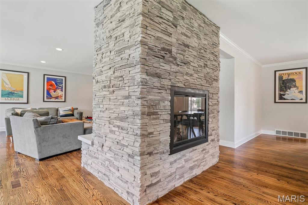 710 Villa Place Court