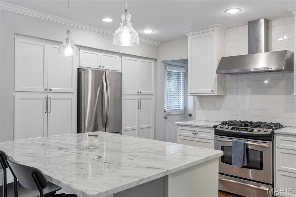 710 Villa Place Court