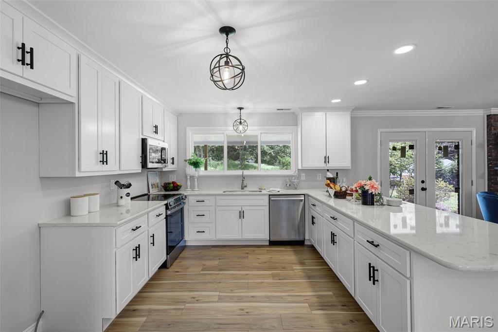 2 Treewood Court