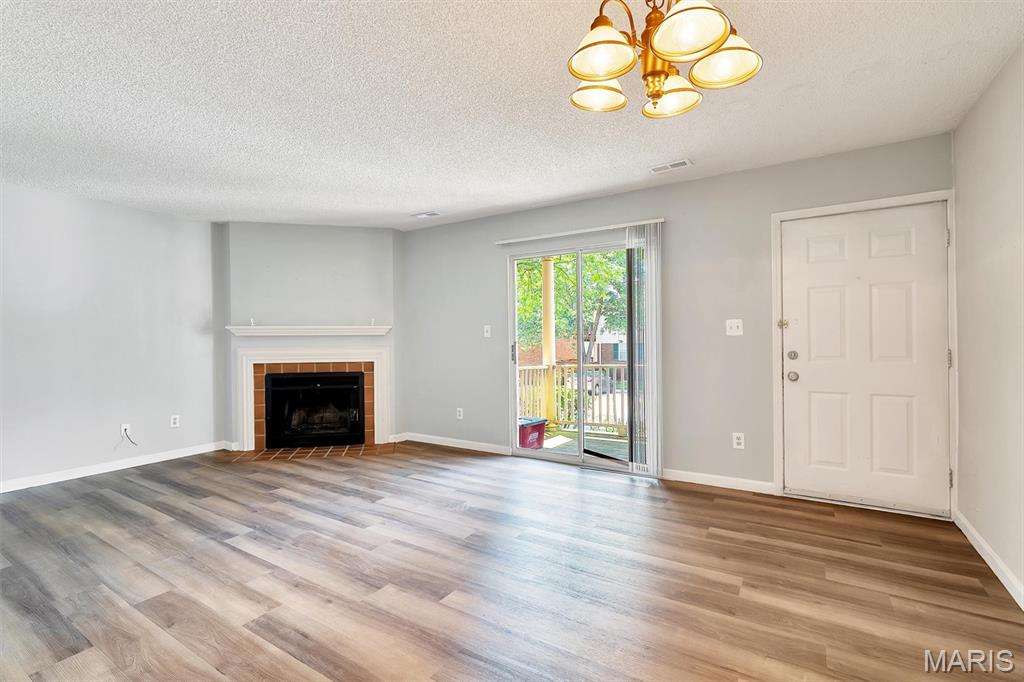 1512 Oriole Lane