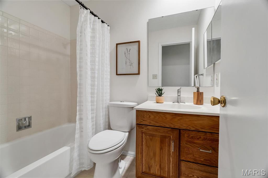 12161 Autumn Lakes Drive