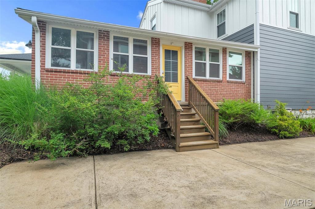 326 W Rose Hill Avenue