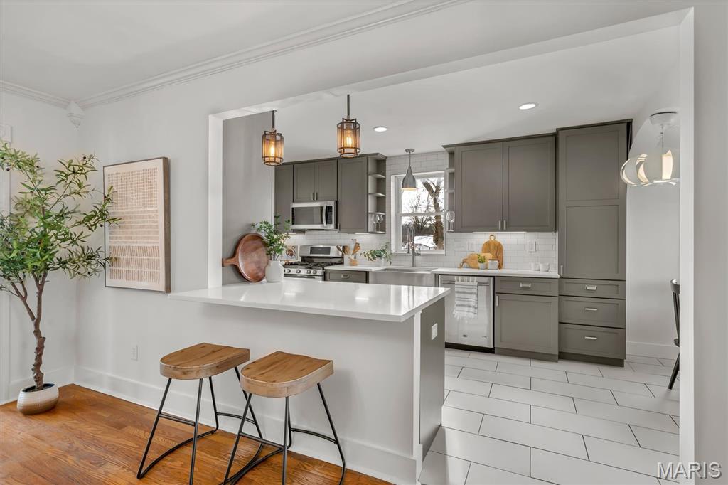 326 W Rose Hill Avenue