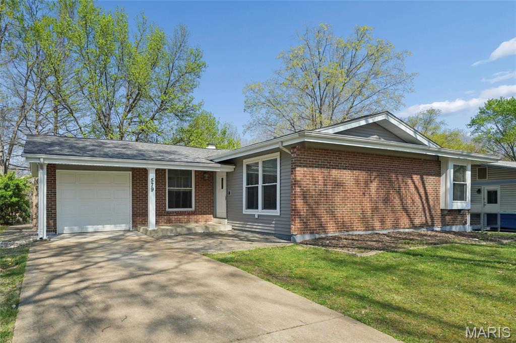 579 Golfwood Drive