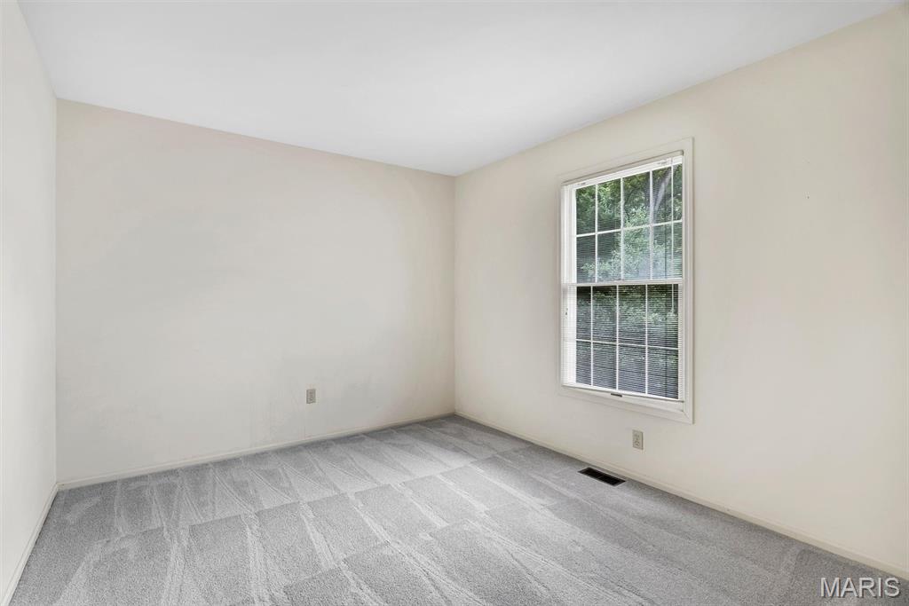 324 W Manor Drive