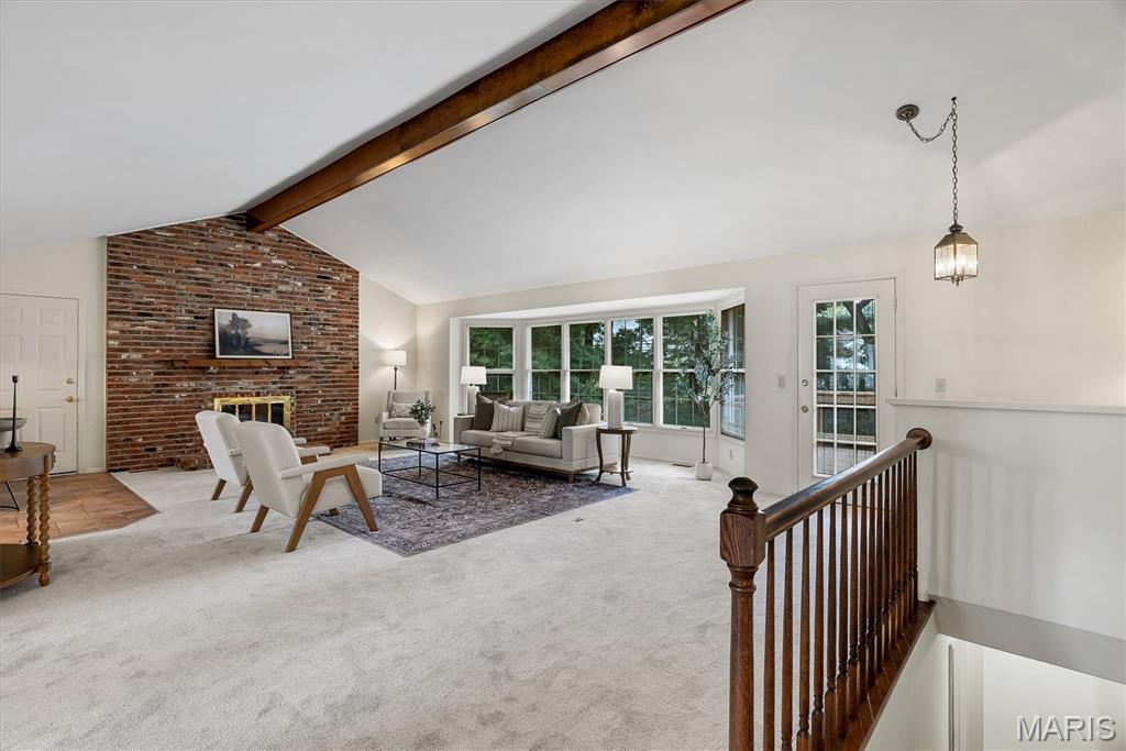 324 W Manor Drive