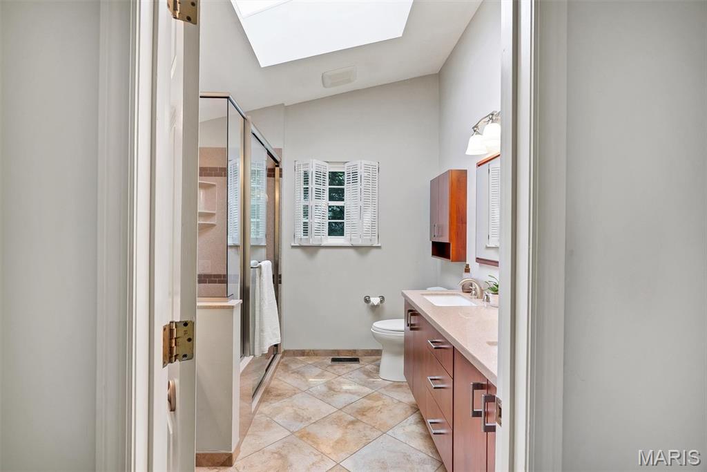 324 W Manor Drive
