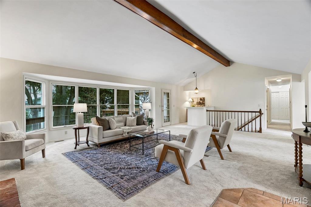 324 W Manor Drive