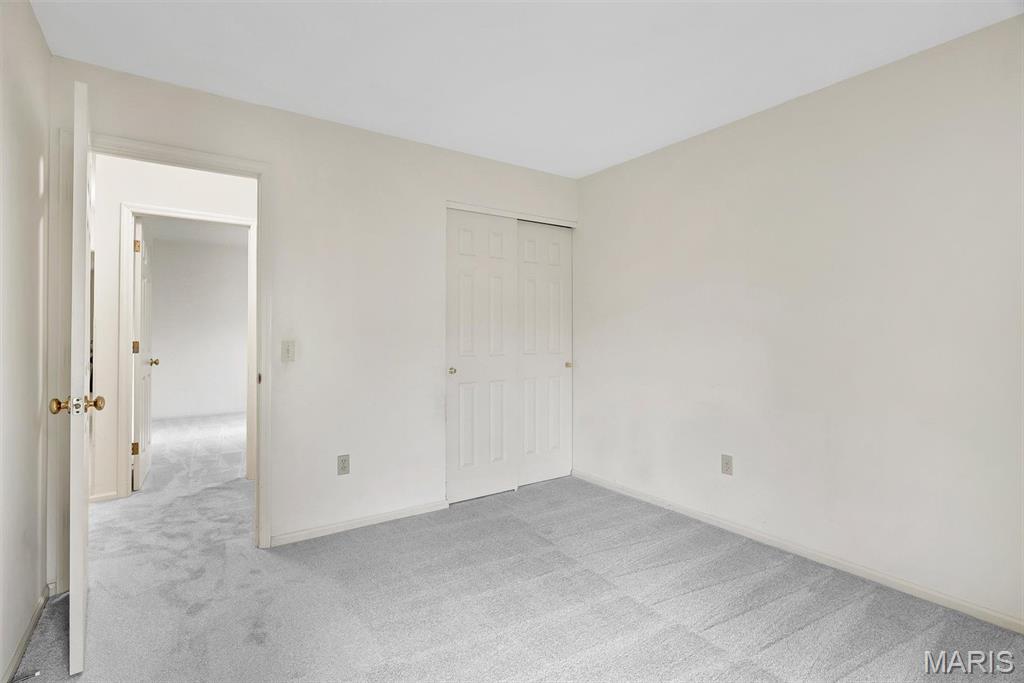 324 W Manor Drive